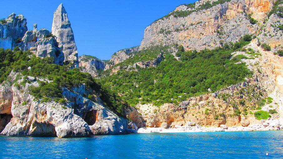 La bellezza della Sardegna: perché scegliere come meta per le Vacanze di Natale